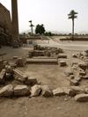 Ruinen vor dem Luxortempel